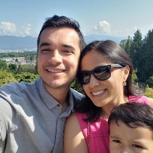 Meet your Posher, Claudia